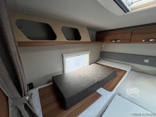 Polintegriran avtodom WEINSBERG CaraSuite 700 ME, erst 24.500km, top gepflegt