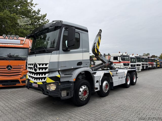 Kipper LKW Mercedes-Benz Arocs 3245 K 8X4 Haken