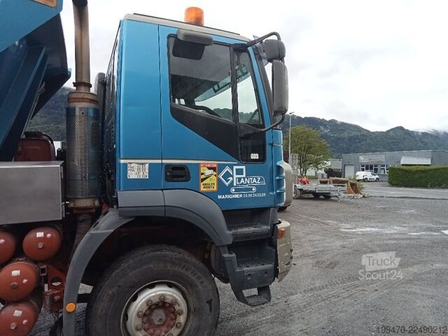 Kiper tovornjak Iveco Trakker AD410T44 8×4