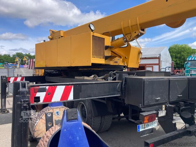 Tornkran Liebherr LTF 1025