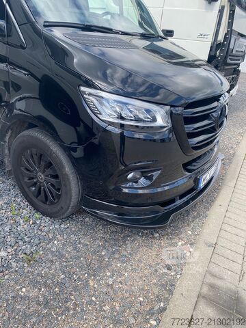 Kompaktowy van Mercedes-Benz Sprinter 319 Tourer