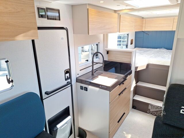 Yarı entegre karavan BÜRSTNER Signature SFT 7.1 ** Automatik **