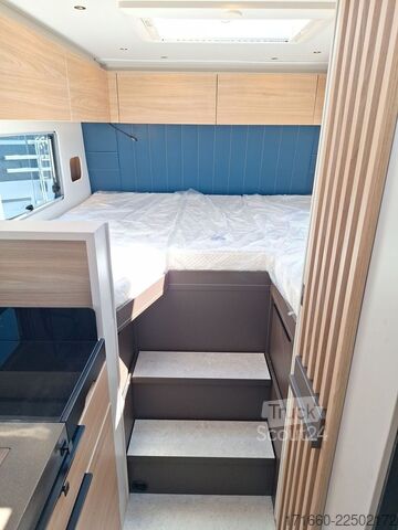Yarı entegre karavan BÜRSTNER Signature SFT 7.1 ** Automatik **