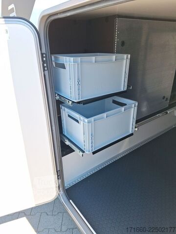 Yarı entegre karavan BÜRSTNER Signature SFT 7.1 180PS, 300AH, Markise, SAT+TV