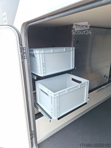 Yarı entegre karavan BÜRSTNER Signature SFT 7.5 AHK, Combi 6 E, SAT+TV,MARKISE
