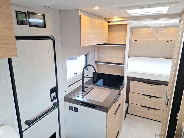 Yarı entegre karavan BÜRSTNER Signature SFT 7.5 AHK, Combi 6 E, SAT+TV,MARKISE