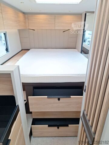 Yarı entegre karavan BÜRSTNER Signature SFT 7.5 AHK, Combi 6 E, SAT+TV,MARKISE