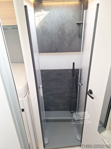 Yarı entegre karavan HYMER/ERIBA B-Klasse MC T 680 SAT|TV|KLIMA|NAVI|RFK