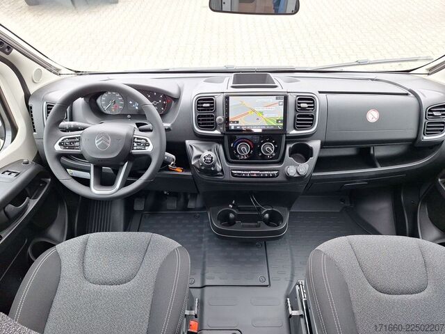 Yarı entegre karavan CARADO pro+ V 347 SAT/ TV/ Navi/ RFK