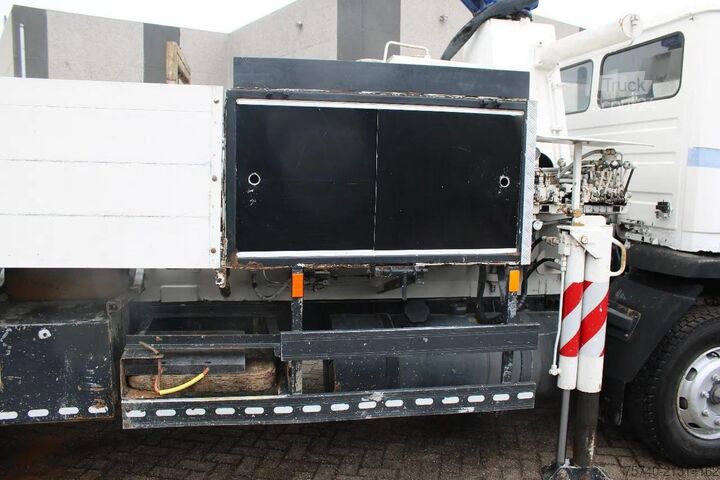 Pompe à béton Mercedes-Benz Ecoliner 1320 + 15 meter pomp concrete + manual...