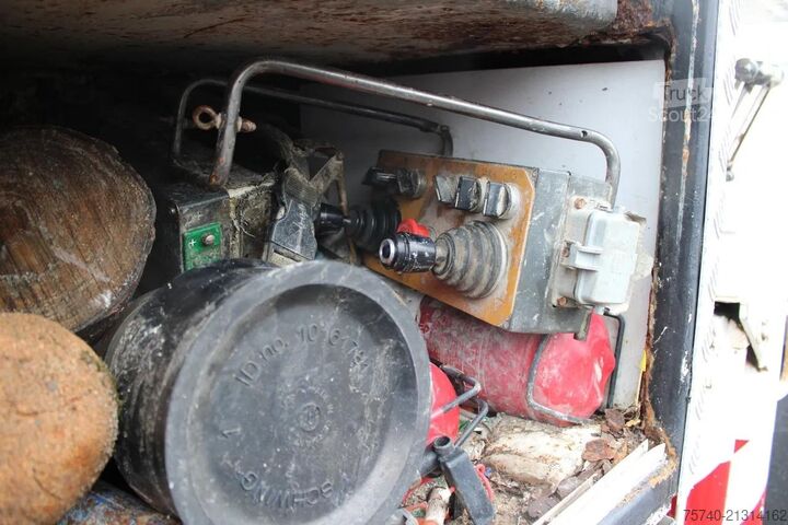 Pompe à béton Mercedes-Benz Ecoliner 1320 + 15 meter pomp concrete + manual...