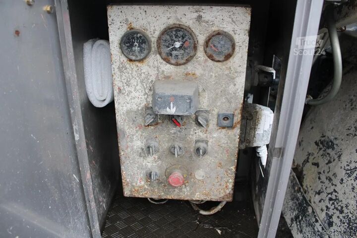 Pompe à béton Mercedes-Benz Ecoliner 1320 + 15 meter pomp concrete + manual...