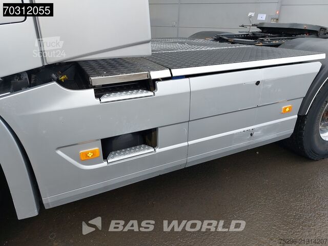 Standard-SZM Volvo FH16 650 6X4 Special-Interior! Retarder Lift Ax...