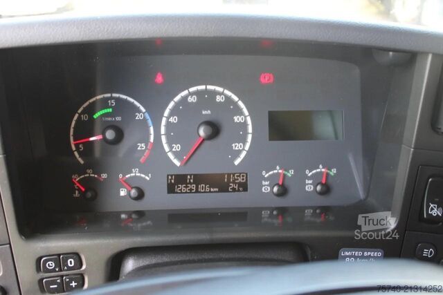 Рефрижераторне/заморожене транспортування Scania P230 + thermo king + lift