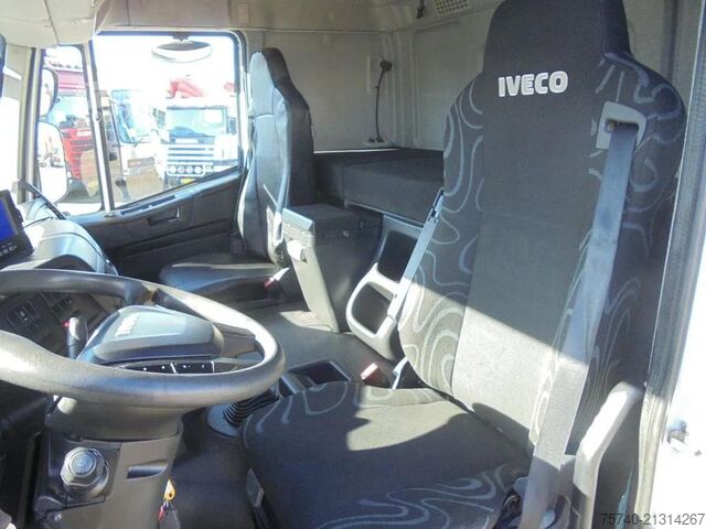 Vehicul de aspirație Iveco Trakker 450 + Euro 5 + Zandzuiger + Manual + 6x...