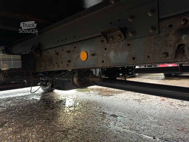 Transporter mit Koffer IVECO ML74E18 KOFFERAUFBAU+LBW*2011*EURO5 EEV*TÜV*