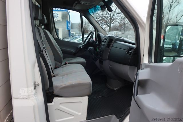 Furgone ribaltabile a tre lati VOLKSWAGEN Nr:148 Crafter Dreiseitenkipper/Frontscheibenhz.