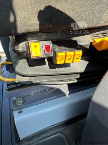 Chargeuse Komatsu WA250 WA250-6 Radlader*Klima*Hochschaufel*Recyc...