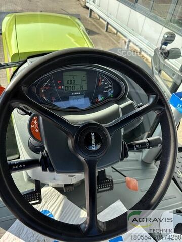 Traktorius Claas AXION 870