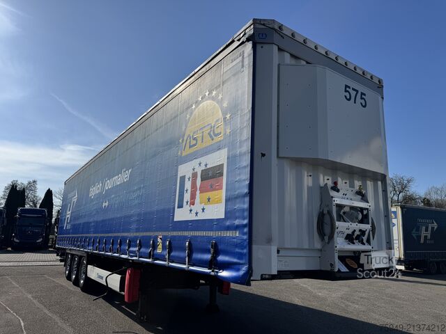 SD standard, 2,0 tonnás aláfordítható rakodólifttel (LBW). Krone SD Standard, mit LBW 2,0To. Unterfalt, L