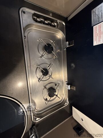 Half-integraal camper 2024 Fiat Ducato Etrusco Manuel | Entièrement équipé