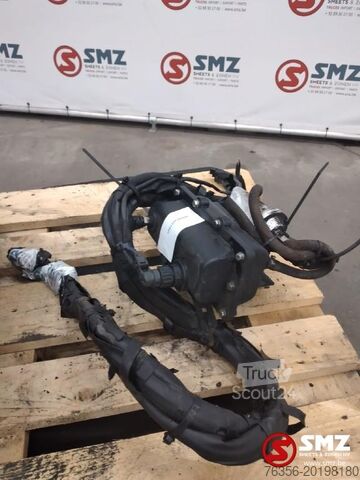 Palivový systém Mercedes Occ AdBluepomp Mercedes Actros MP3 A0001400578 A00