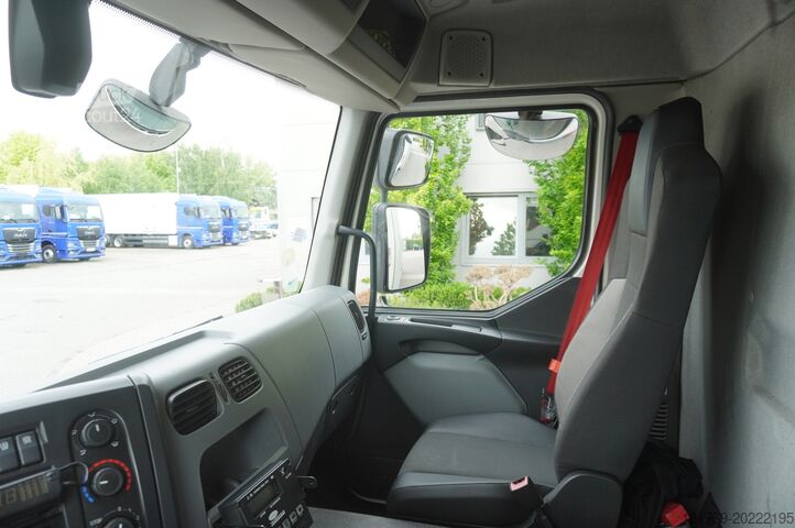 Kjølebil Renault D19 WIDE / Lamberet refrigerator Multite