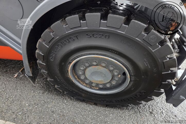 Вилочный погрузчик на сжиженном газе Linde H30T/393-02 EVO