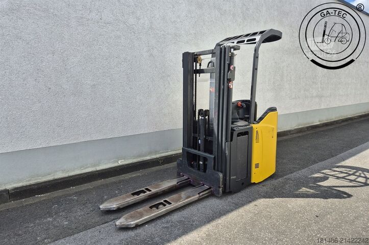 Empilhador manual Linde L14SP