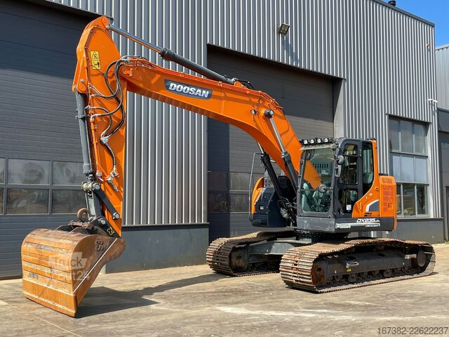 Escavatore cingolato Doosan DX235LCR-5