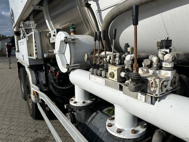 Camión cisterna de vacío MERCEDES-BENZ Actros 4141 K / 8x4 / KOKS Kombi