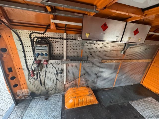 Dodávka s vysokou strechou MERCEDES-BENZ Vario 616 D Kasten *Deutsches Fz.*1.Hand*