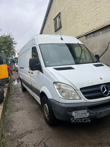 Fourgonnette Mercedes-Benz sprinter 313 Maxi