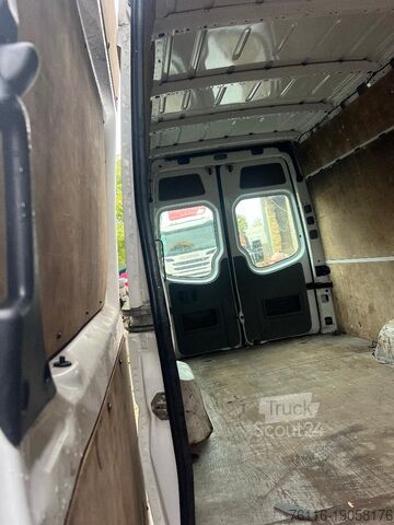 Fourgonnette Mercedes-Benz sprinter 313 Maxi