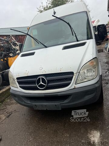 Fourgonnette Mercedes-Benz sprinter 313 Maxi