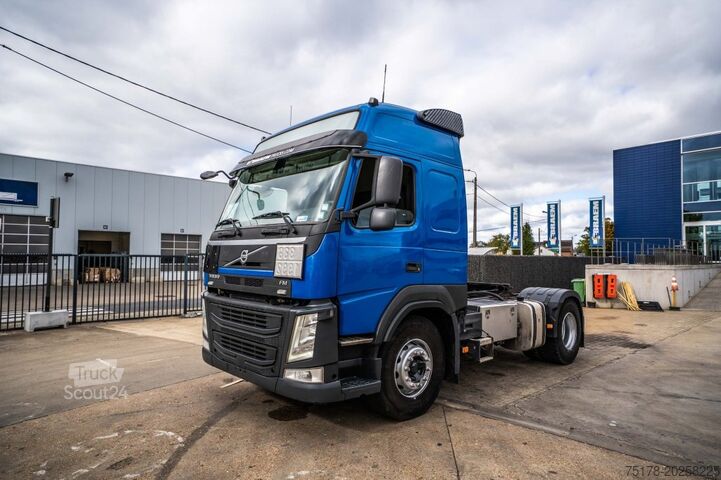 Standard tractor VOLVO FM 420 + KIPHYDR.