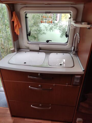 Entegre karavan Hymer/Eriba EX 674