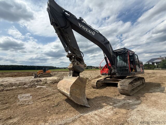 Bandgrävare VOLVO EC250 E