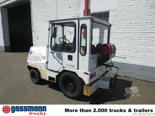 Sonderausbau-Transporter Tiger TC 50, Zugmaschine