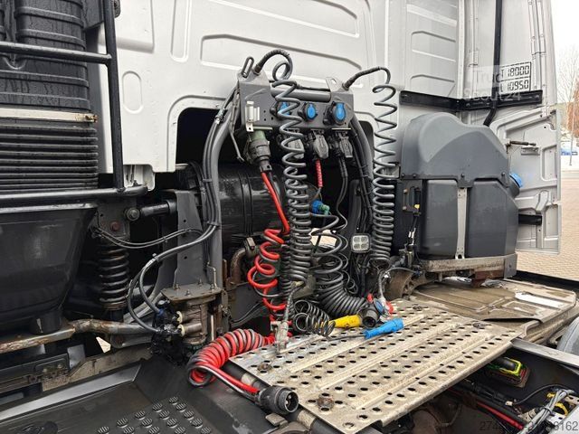 Standartinis vilkikas VOLVO FH460