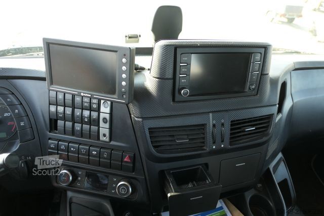 Roll-off tipper truck IVECO 460 X-WAY Stralis 6x2, Hiab XR21S59, Lenk-Lift