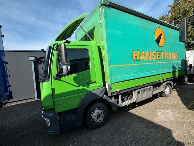 Furgon cu prelată laterală MERCEDES-BENZ Atego 818 Pritsche/Schiebeplane mit Ladebordwand