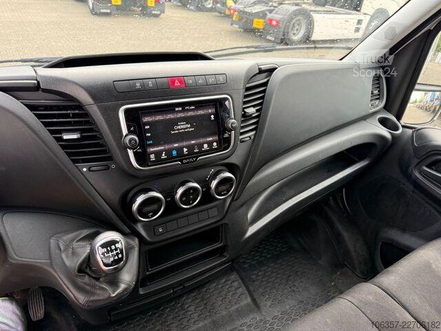 Dostavno vozilo s kesonom IVECO Daily 35C16 3,0L Koffer LBW 750kg Euro6E Seitent