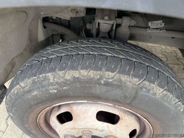 Dostavno vozilo s kesonom IVECO Daily 35C16 3,0L Koffer LBW 750kg Euro6E Seitent