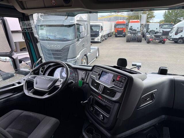 Tracteur routier standard IVECO STRALIS S-WAY AS440S49T/P Retarder ADR