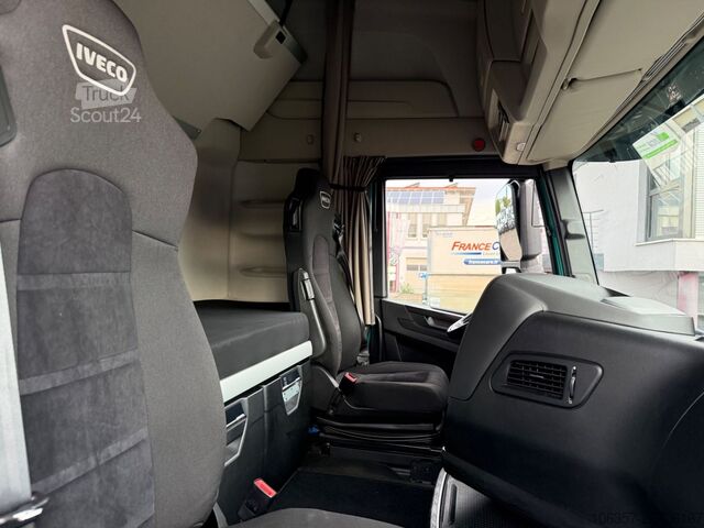 Tracteur routier standard IVECO STRALIS S-WAY AS440S49T/P Retarder ADR