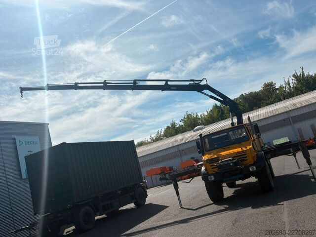 Gru montata su autocarro UNIMOG U5000 4x4 Hiab 166 E-5fach hydr., Funk, Winde