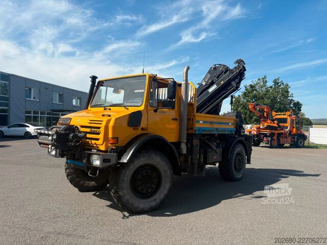 Gru montata su autocarro MERCEDES-BENZ Unimog U5000 4x4, HIAB 166-E5, Funk, Winde