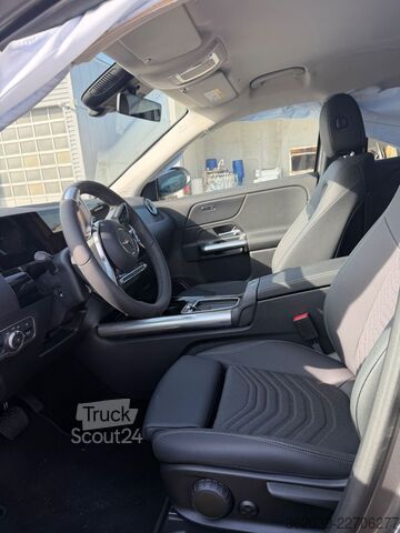 Pick-up MERCEDES-BENZ GLA 200 d DCT
