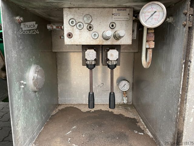 Dreiseitenkipper Anhänger  30m³ Heitling Getreidekipper/Schleuse/Kompressor